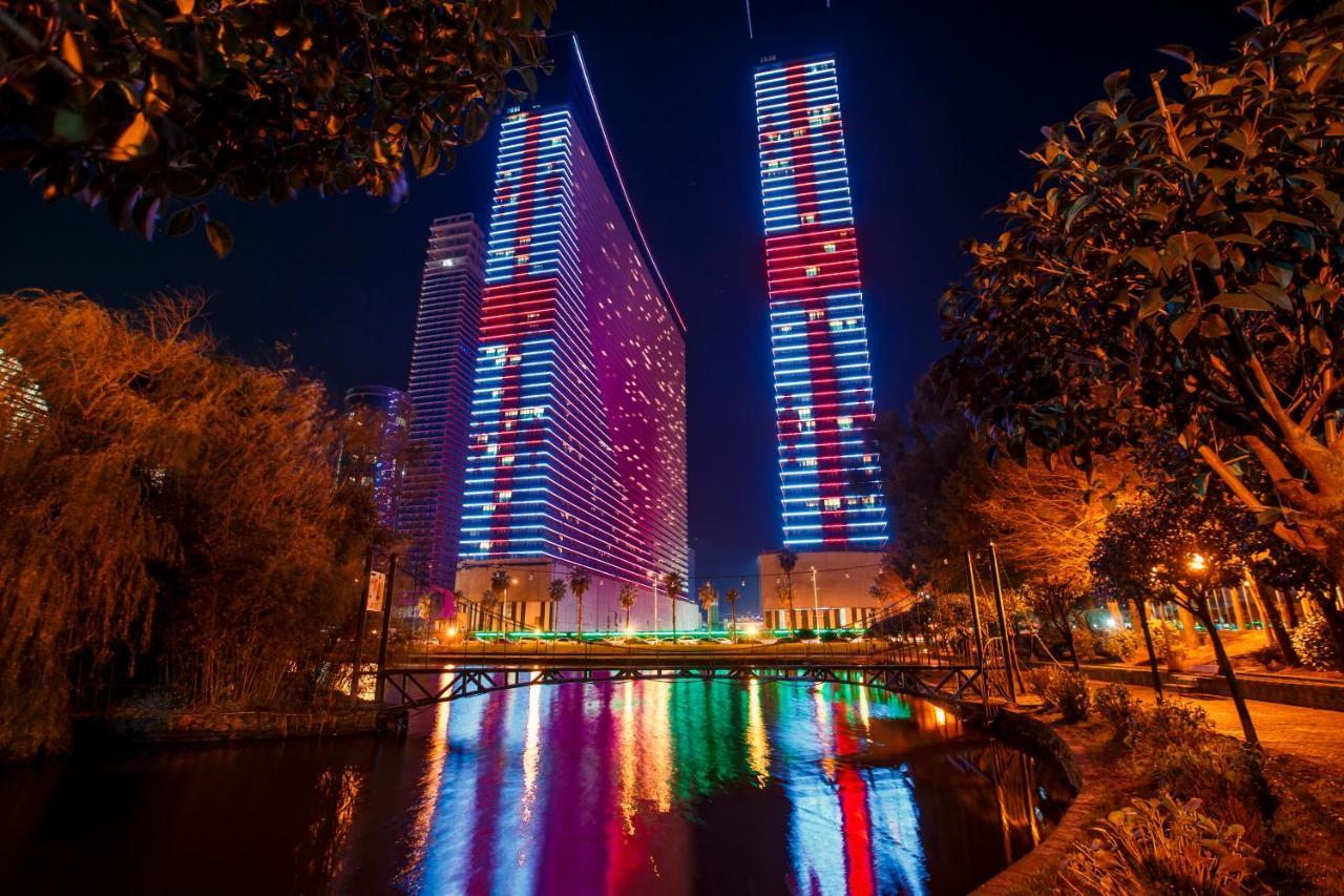 באטומי Panorama Orbi City Center Suite Sea View מראה חיצוני תמונה